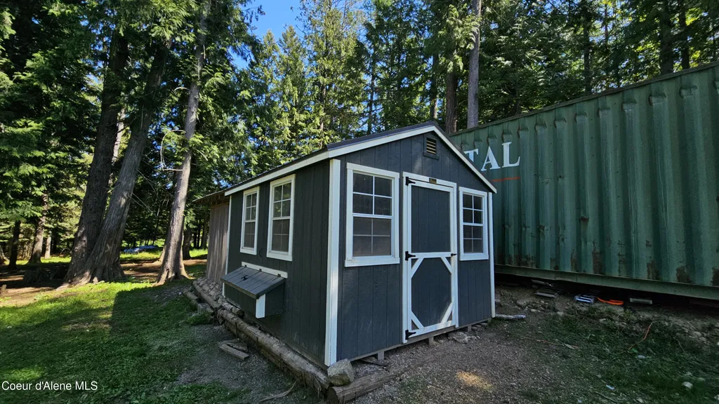 289 Providence Lake Loop Sagle ID 83860