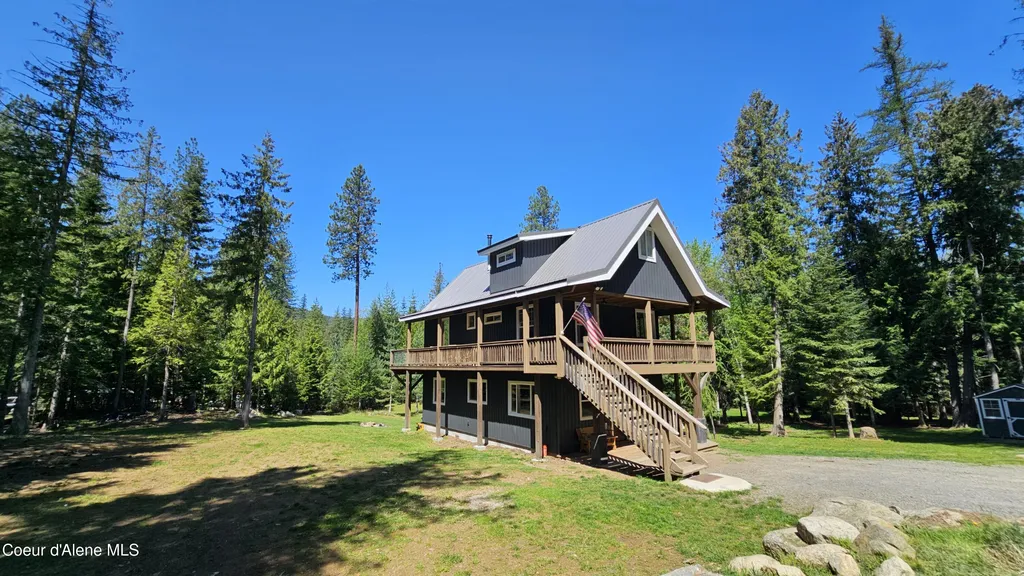 289 Providence Lake Loop Sagle ID 83860