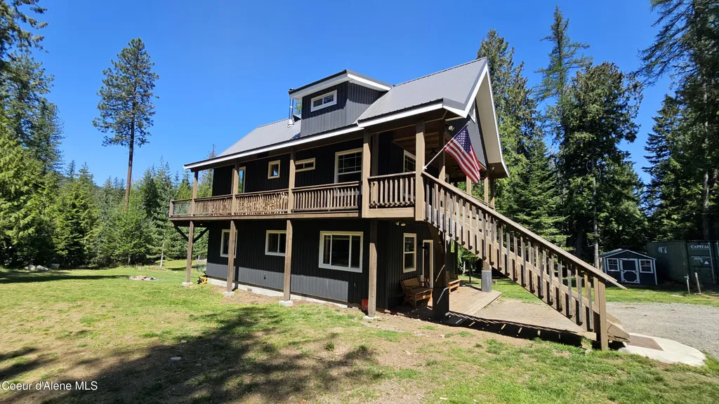 289 Providence Lake Loop Sagle ID 83860