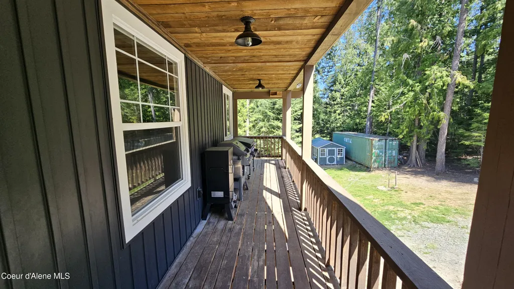 289 Providence Lake Loop Sagle ID 83860