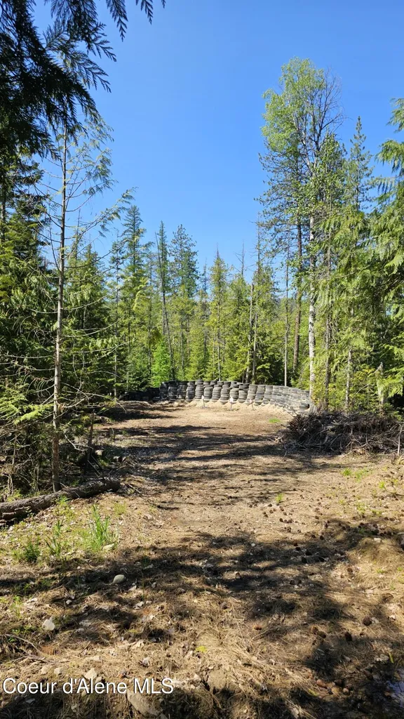 289 Providence Lake Loop Sagle ID 83860
