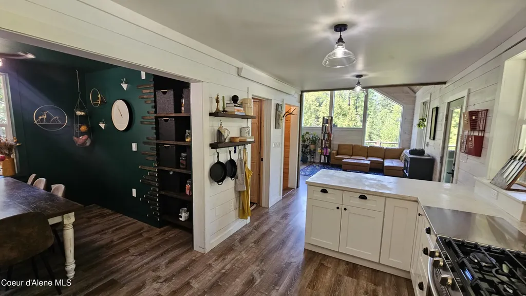 289 Providence Lake Loop Sagle ID 83860