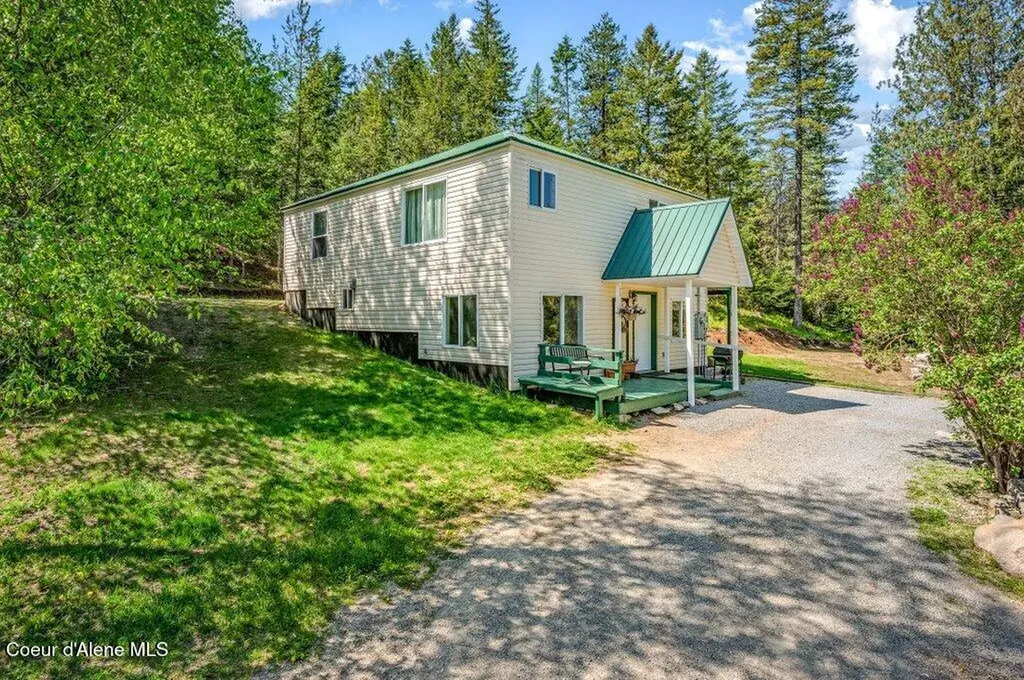 3183 Eastside Road Priest River ID 83856
