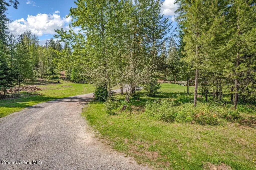 3183 Eastside Road Priest River ID 83856