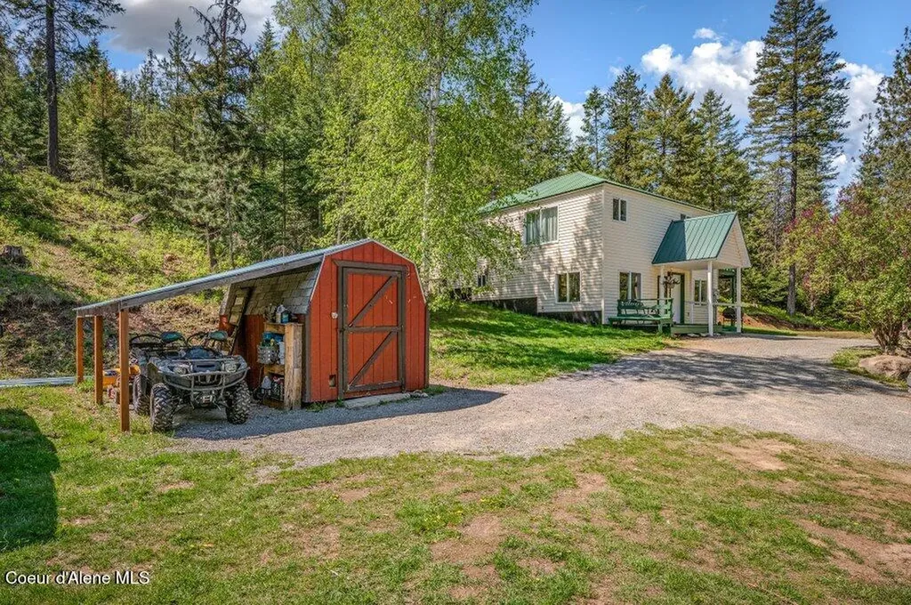 3183 Eastside Road Priest River ID 83856