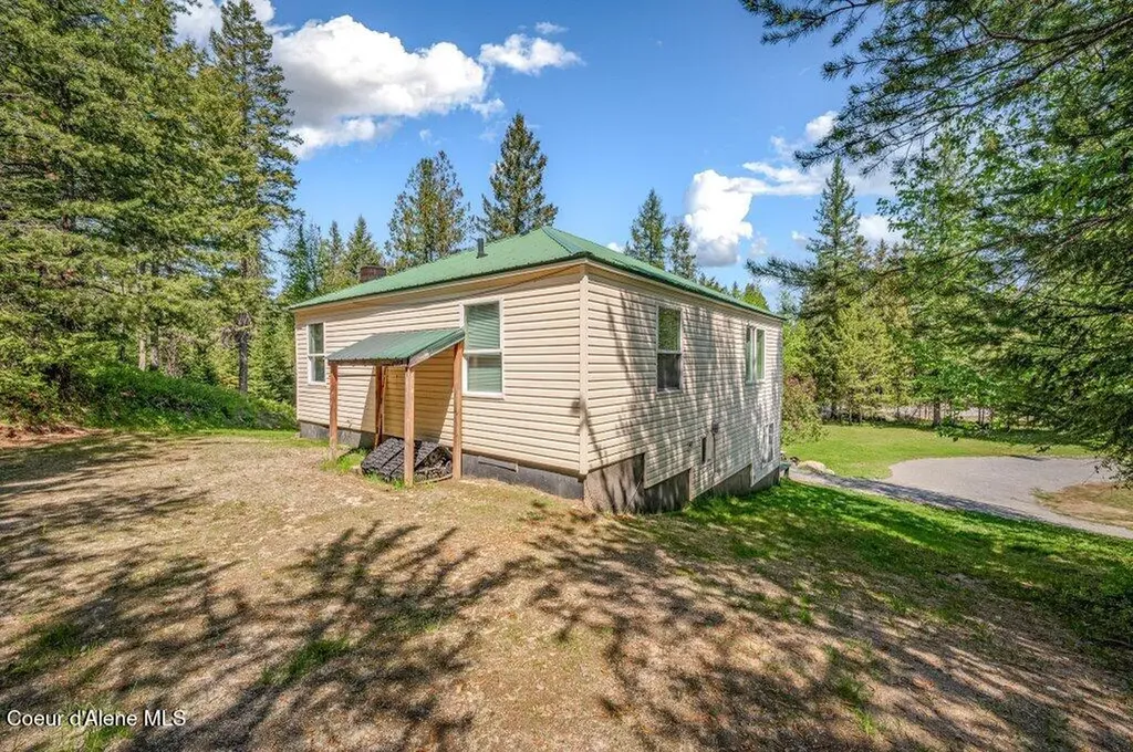 3183 Eastside Road Priest River ID 83856