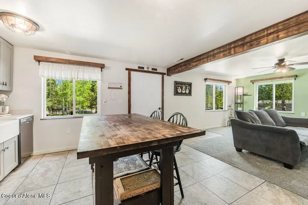 3183 Eastside Road Priest River ID 83856
