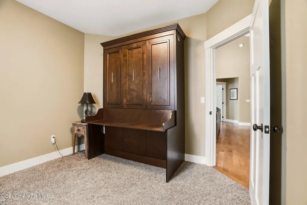 611 W Willapa Avenue Spokane WA 99224