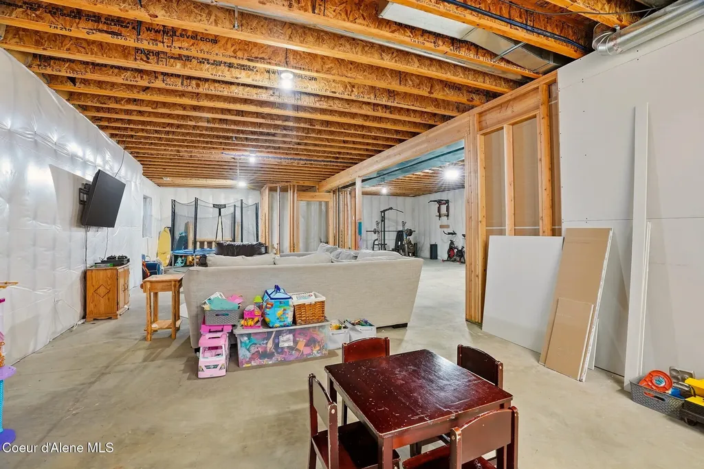 611 W Willapa Avenue Spokane WA 99224