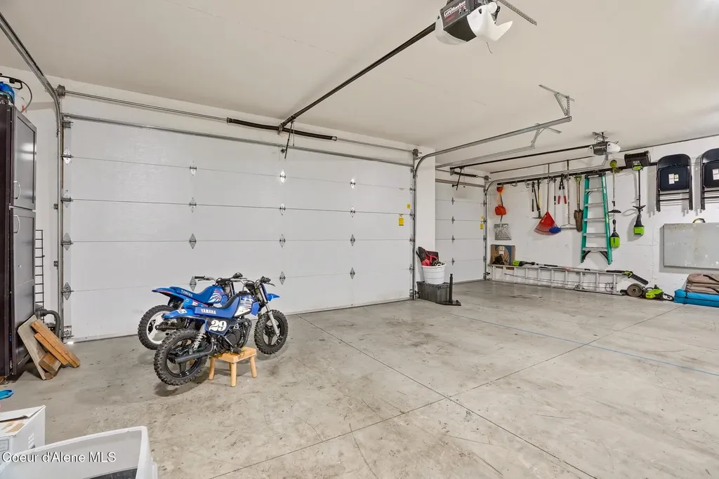 611 W Willapa Avenue Spokane WA 99224