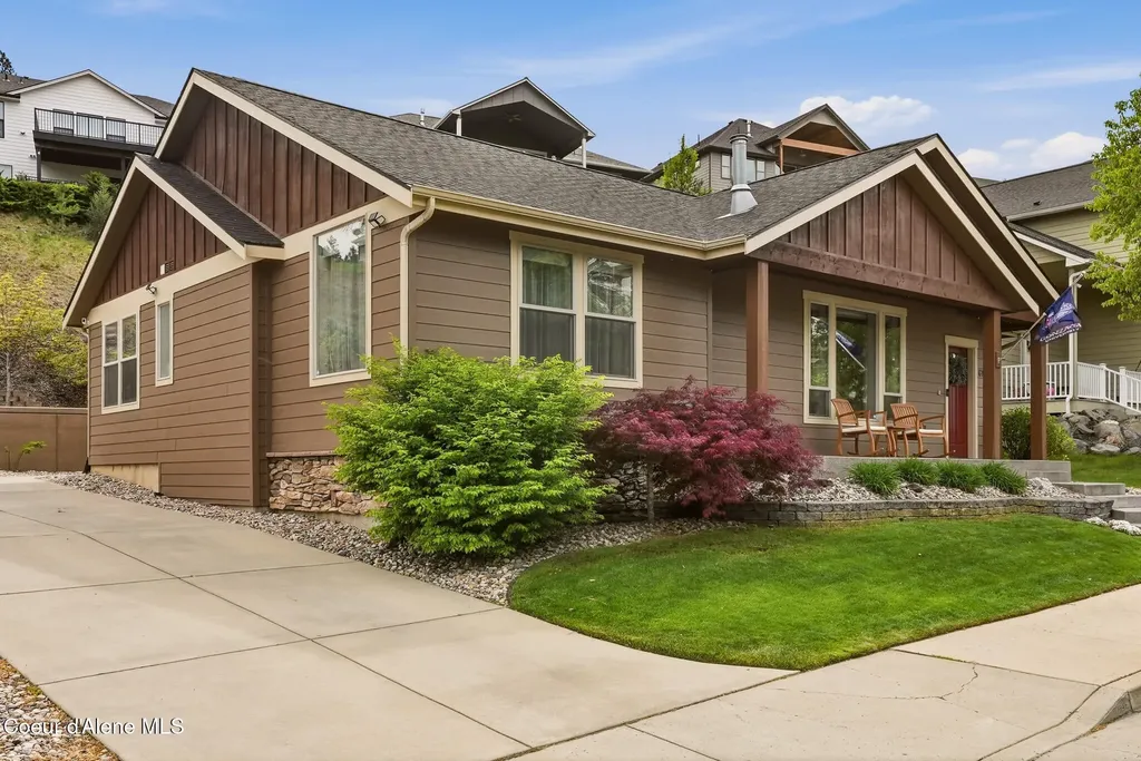 611 W Willapa Avenue Spokane WA 99224