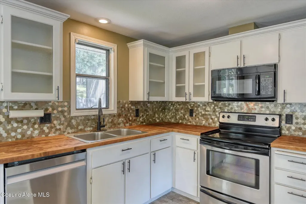 1911 E Sundance Drive Post Falls ID 83854