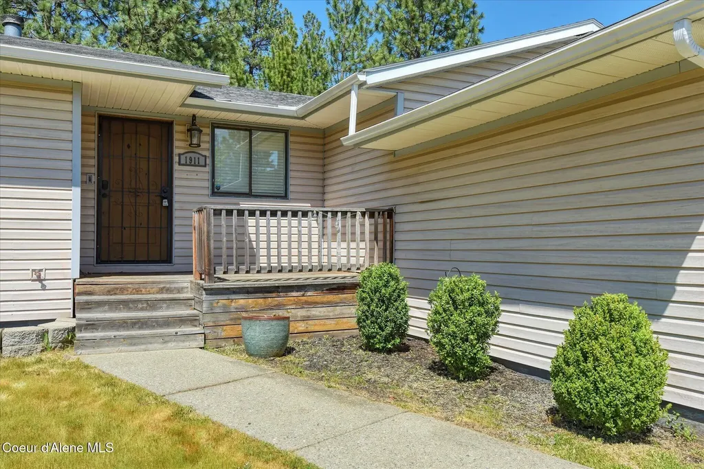 1911 E Sundance Drive Post Falls ID 83854