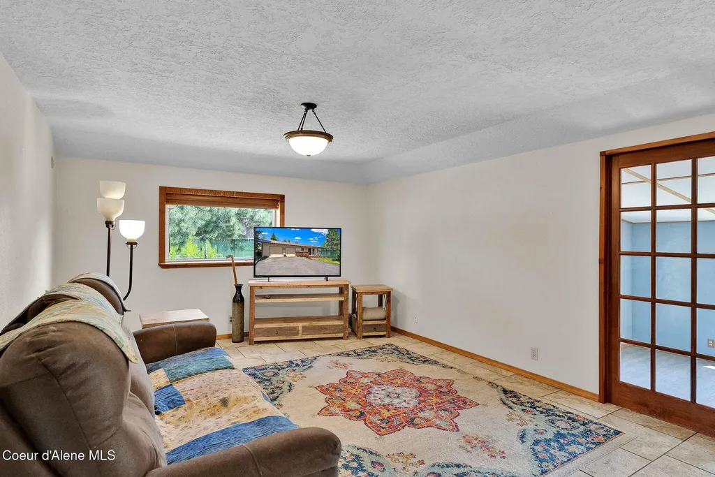 71 Maple Street Moyie Springs ID 83845