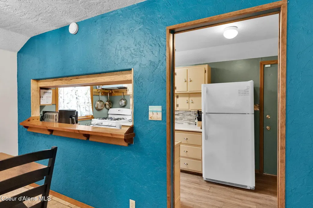 71 Maple Street Moyie Springs ID 83845
