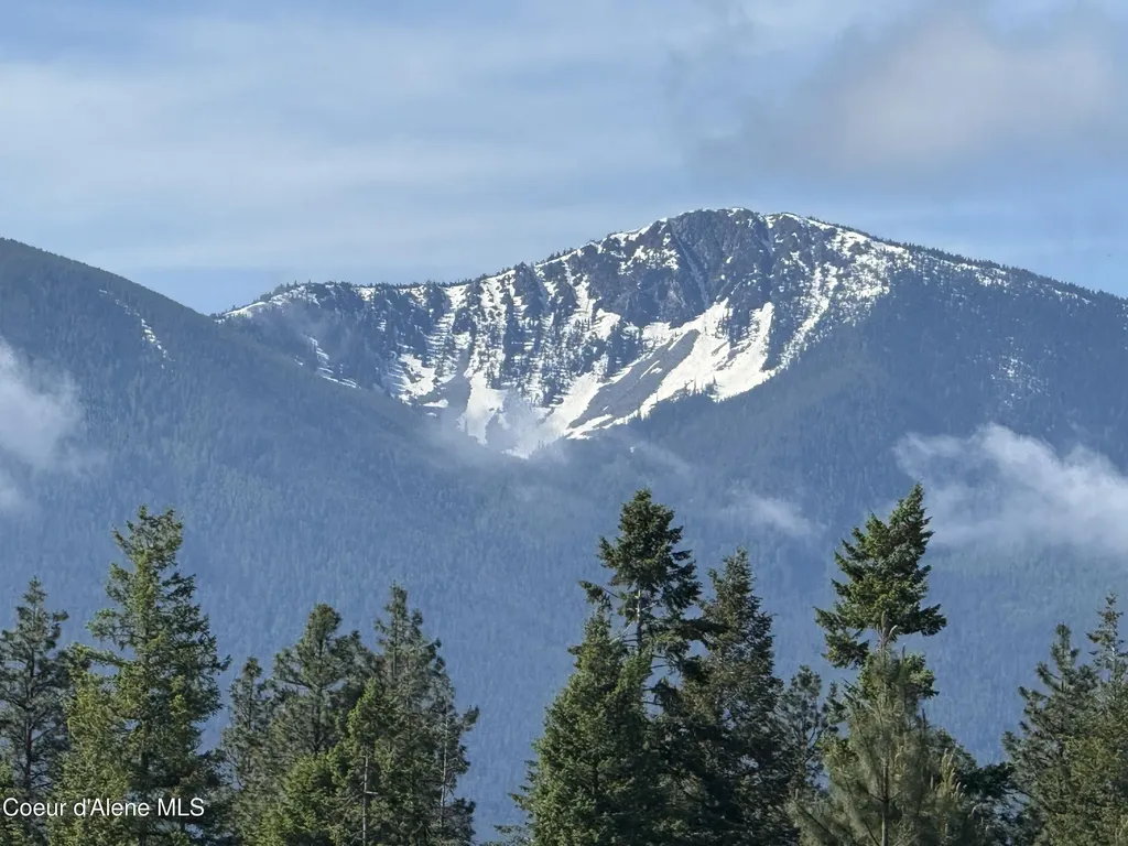 71 Maple Street Moyie Springs ID 83845