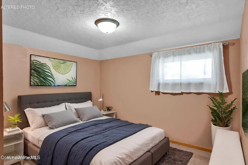 71 Maple Street Moyie Springs ID 83845