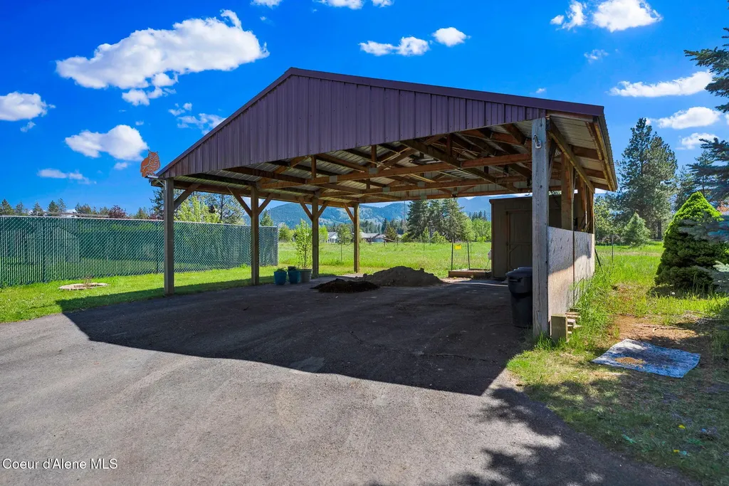 71 Maple Street Moyie Springs ID 83845