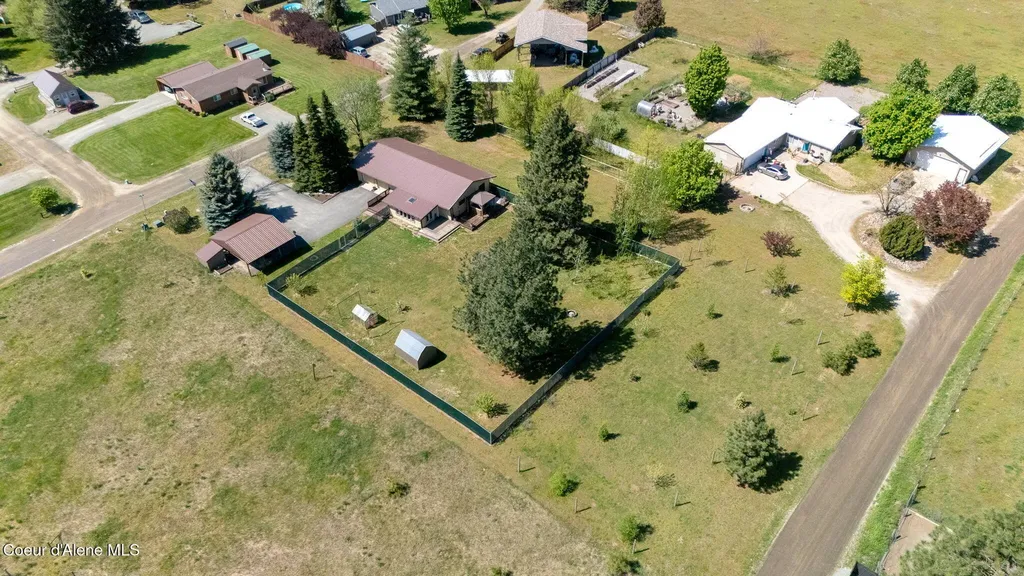 71 Maple Street Moyie Springs ID 83845