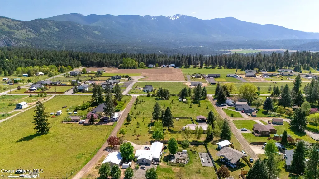 71 Maple Street Moyie Springs ID 83845