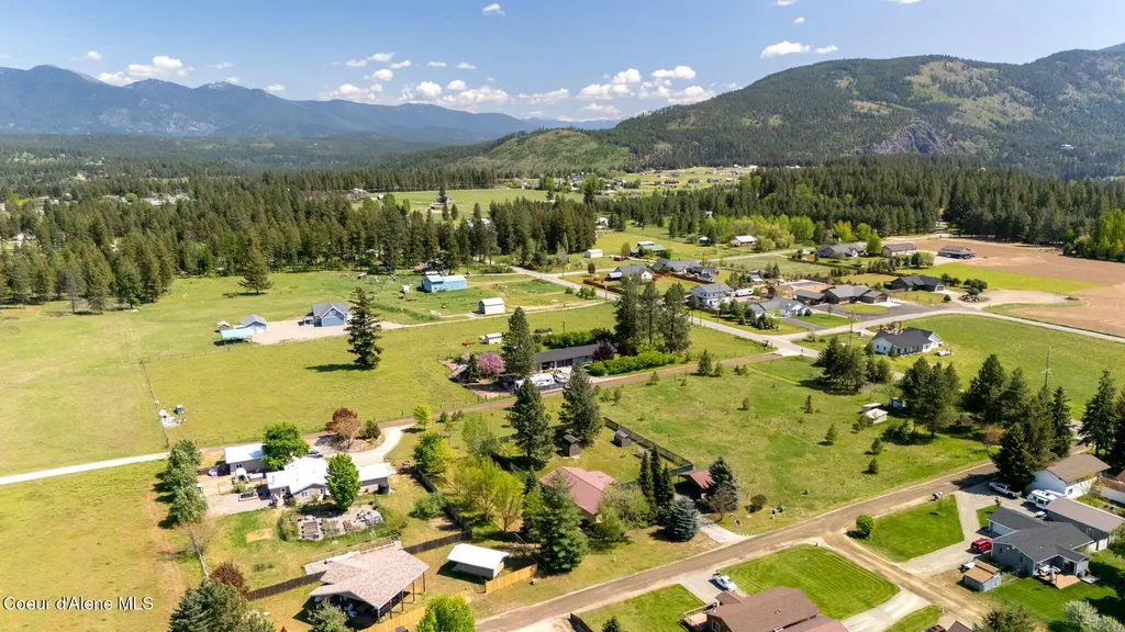 71 Maple Street Moyie Springs ID 83845