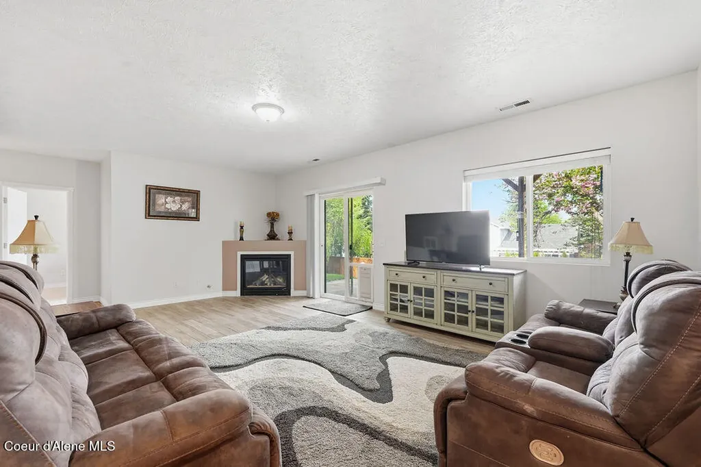 2413 N Stagecoach Drive Post Falls ID 83854