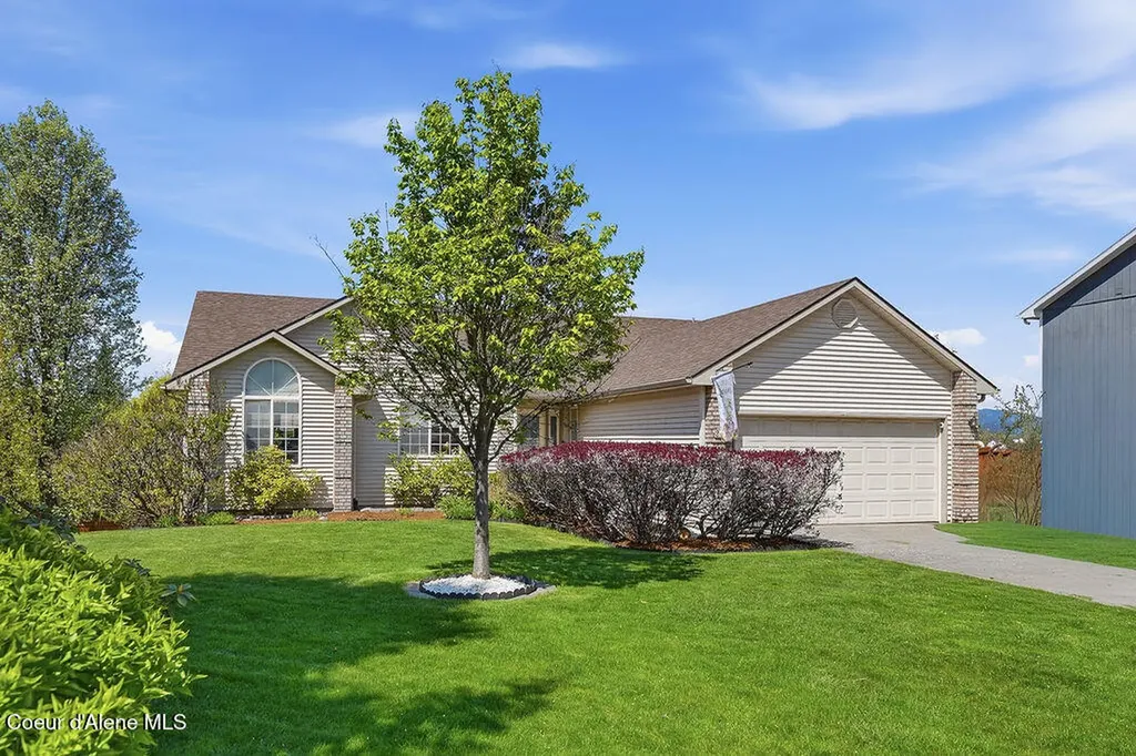 2413 N Stagecoach Drive Post Falls ID 83854