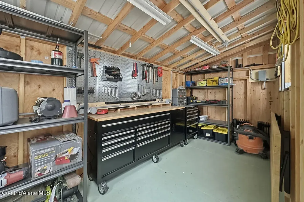 2413 N Stagecoach Drive Post Falls ID 83854