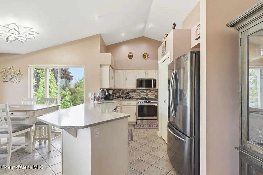 2413 N Stagecoach Drive Post Falls ID 83854