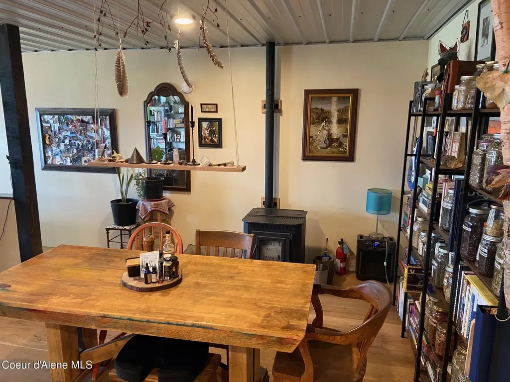 509977 U.s. 95 Bonners Ferry ID 83805