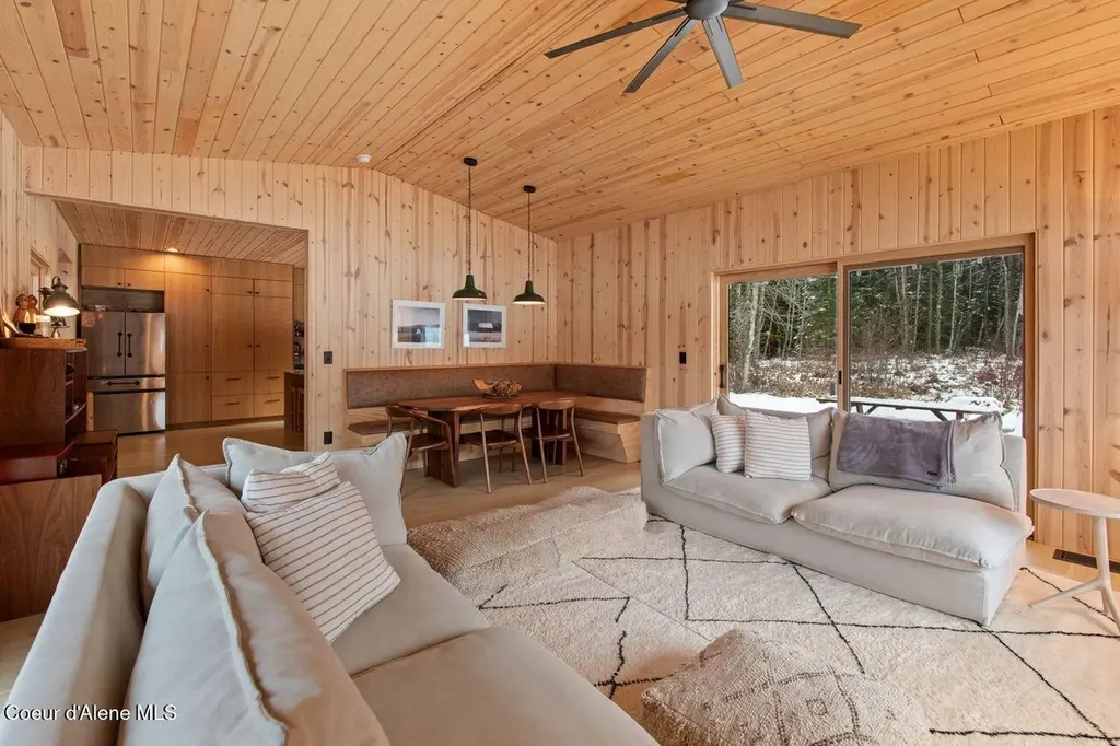 202 Siskin Lane Sandpoint ID 83864