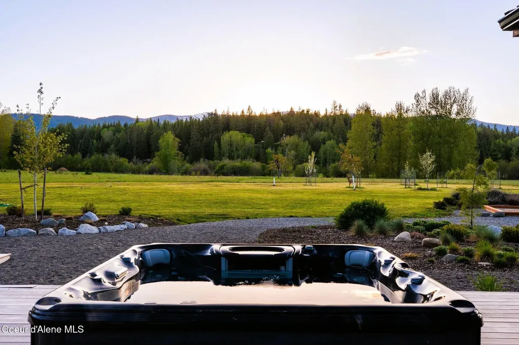 202 Siskin Lane Sandpoint ID 83864