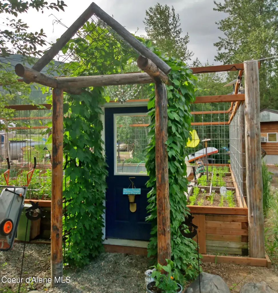 5634 Moyie River Road Bonners Ferry ID 83805