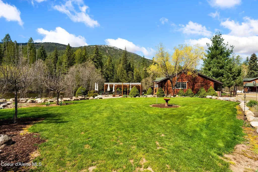 5634 Moyie River Road Bonners Ferry ID 83805