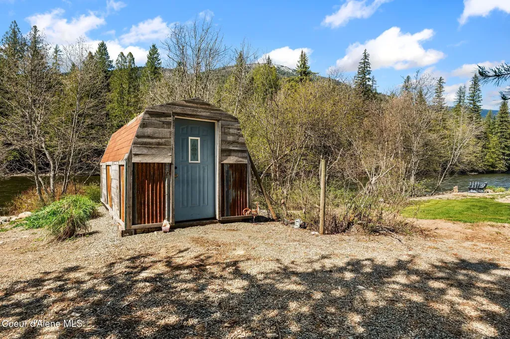 5634 Moyie River Road Bonners Ferry ID 83805