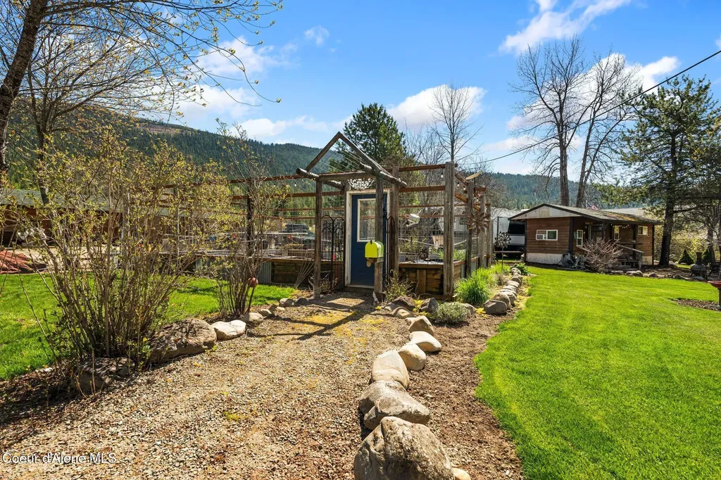 5634 Moyie River Road Bonners Ferry ID 83805