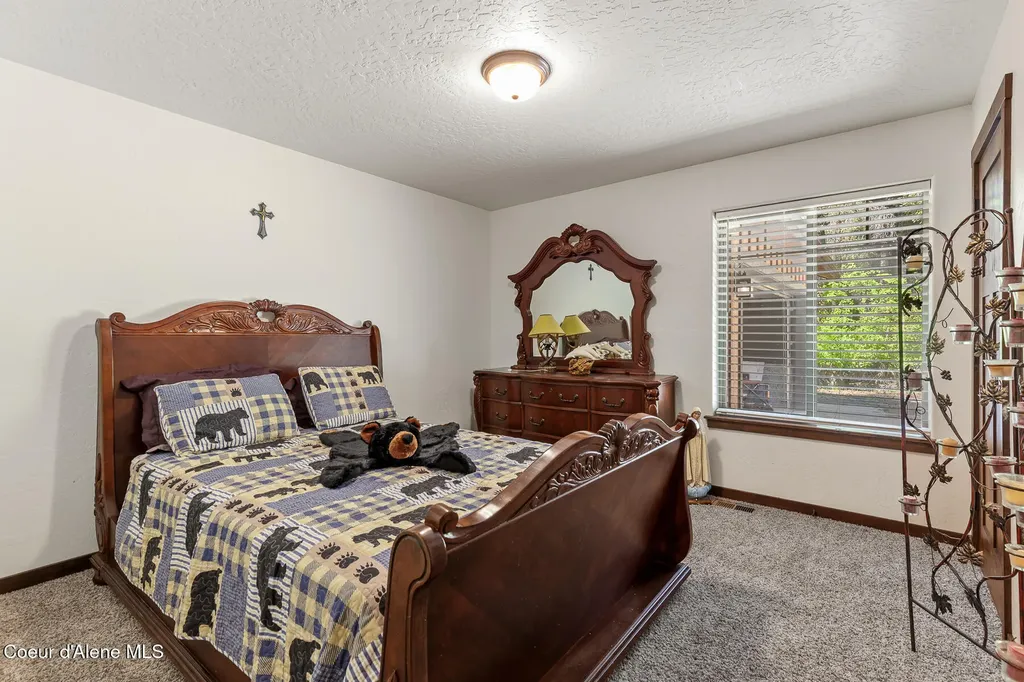 35095 N Terrace Drive Bayview ID 83803