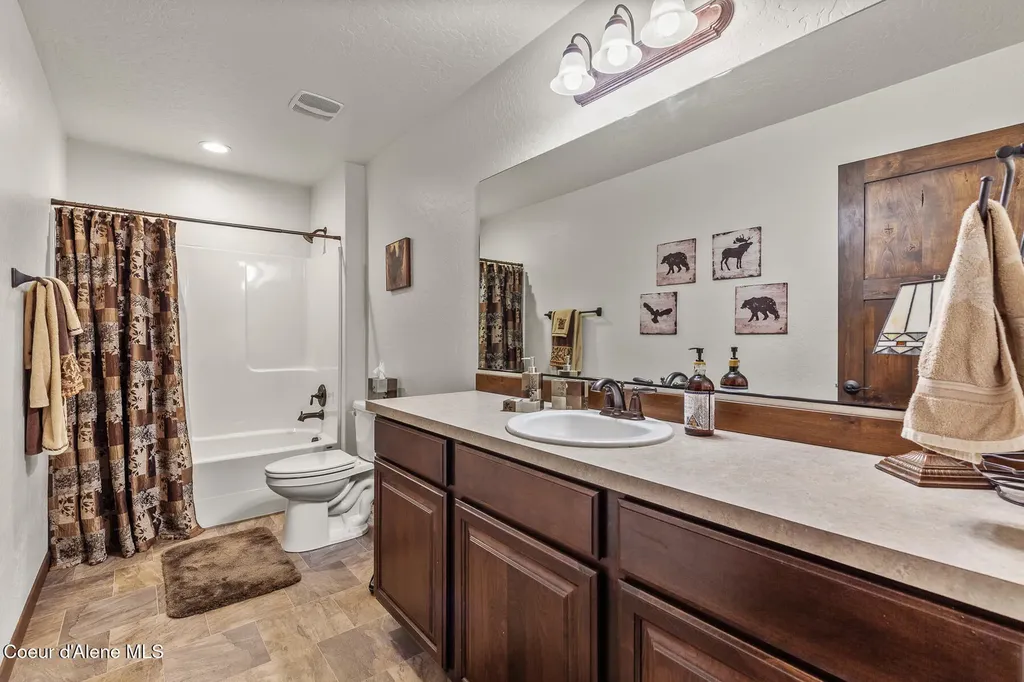 35095 N Terrace Drive Bayview ID 83803
