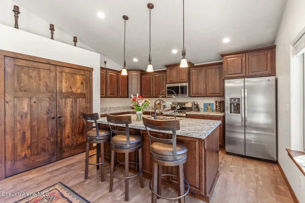 35095 N Terrace Drive Bayview ID 83803