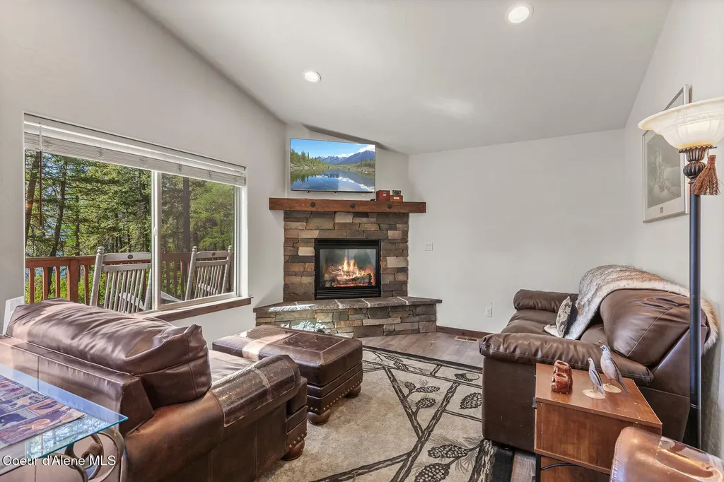 35095 N Terrace Drive Bayview ID 83803