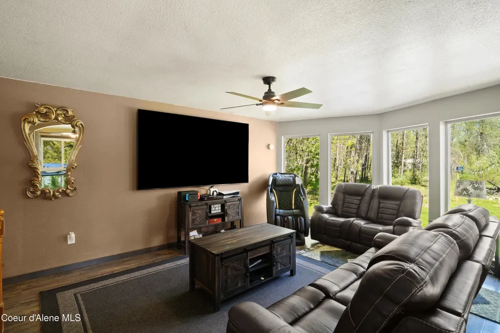 418 Eagle Drive Spirit Lake ID 83869
