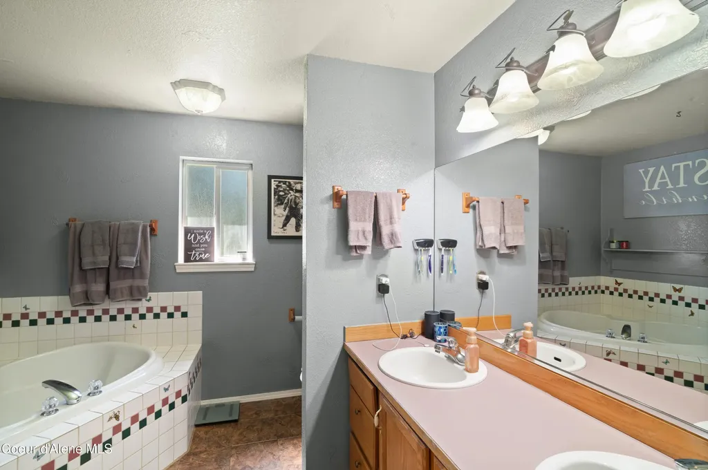 418 Eagle Drive Spirit Lake ID 83869