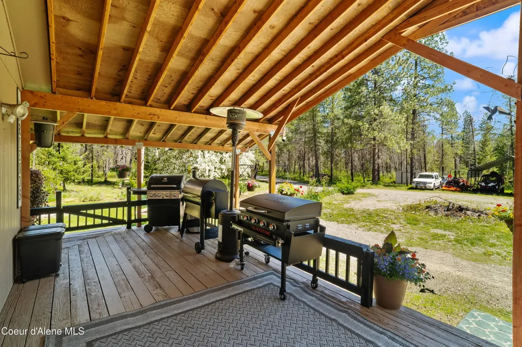 418 Eagle Drive Spirit Lake ID 83869