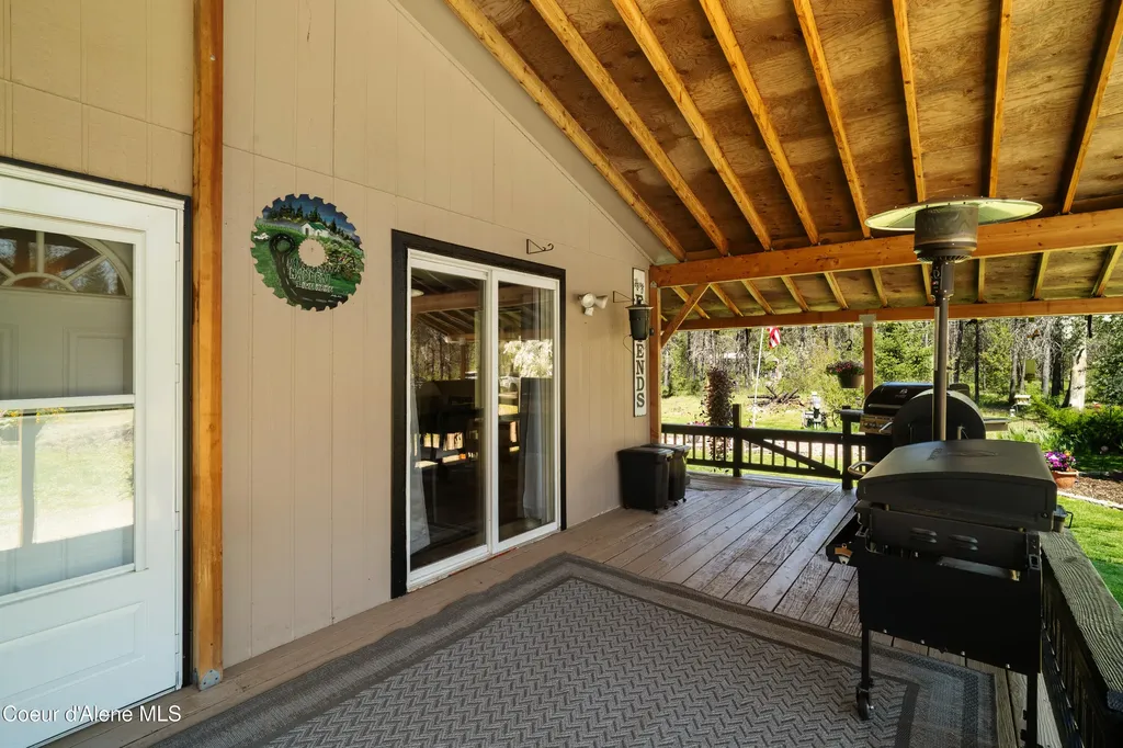 418 Eagle Drive Spirit Lake ID 83869