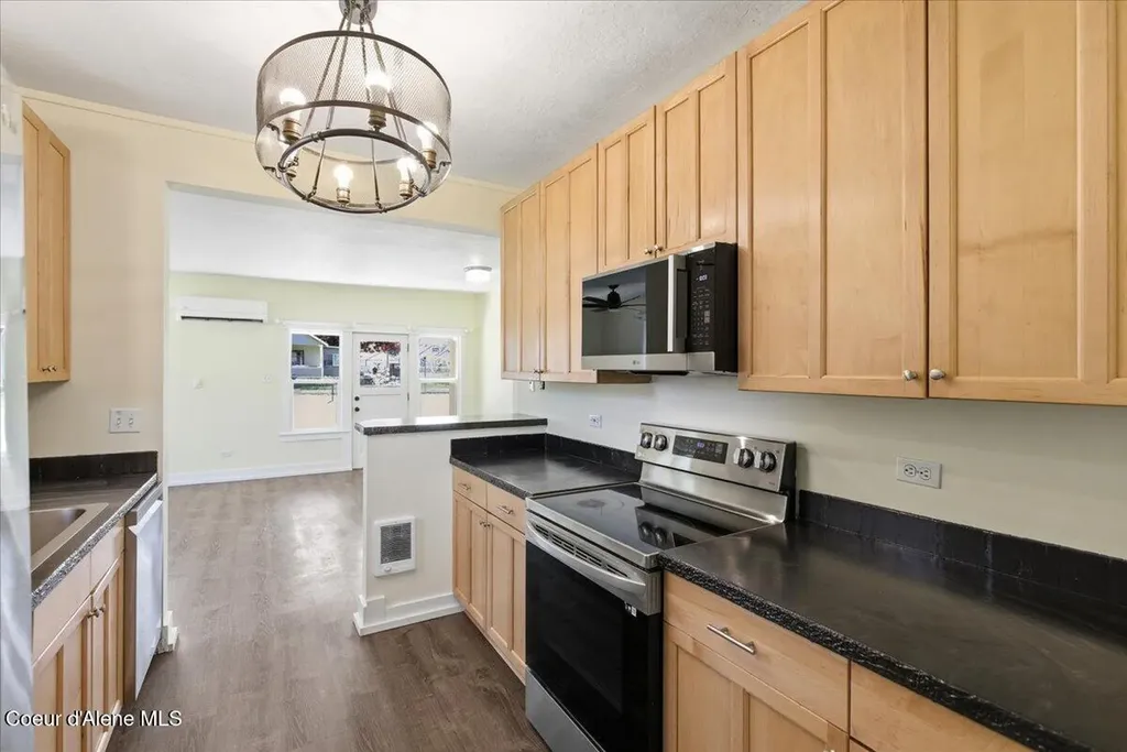 32487 N 2nd Avenue Spirit Lake ID 83869