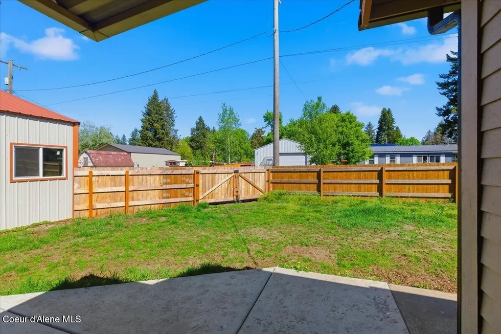 32487 N 2nd Avenue Spirit Lake ID 83869