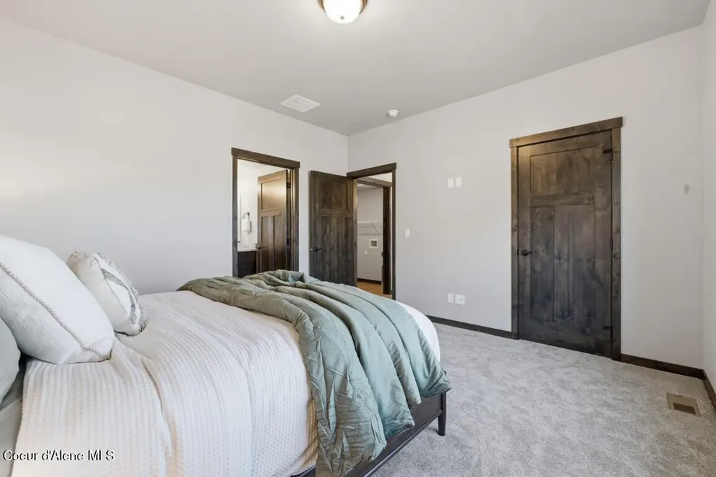 673 W Monashee Lane Hayden ID 83835