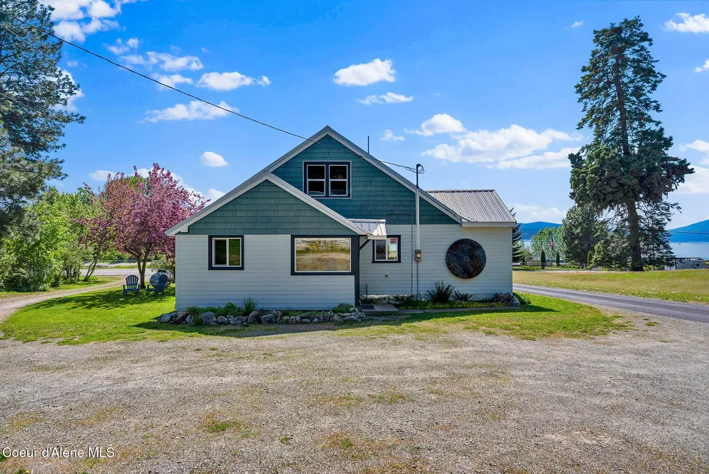 104 School Road Hope ID 83836