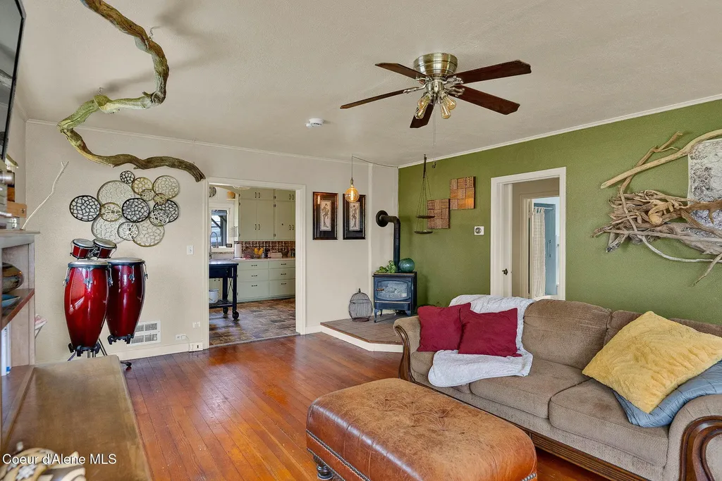 104 School Road Hope ID 83836