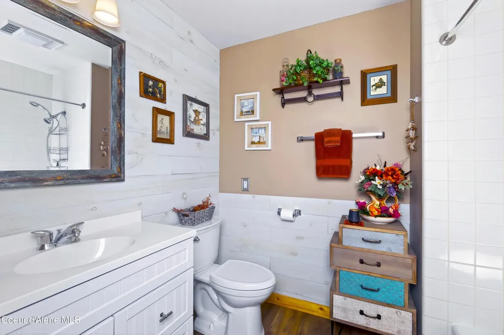 235 Vedelwood Drive Sandpoint ID 83864